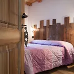 Le Vieux Noyer - Al Villaggio Di Rumiod Aparthotel Saint-Pierre