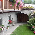 Le Vieux Noyer - Al Villaggio Di Rumiod