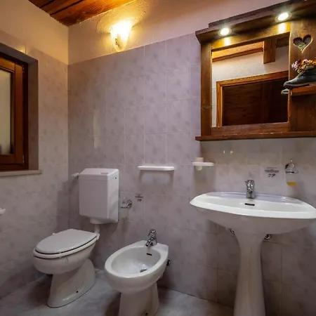 Aparthotel Le Vieux Noyer - Al Villaggio Di Rumiod