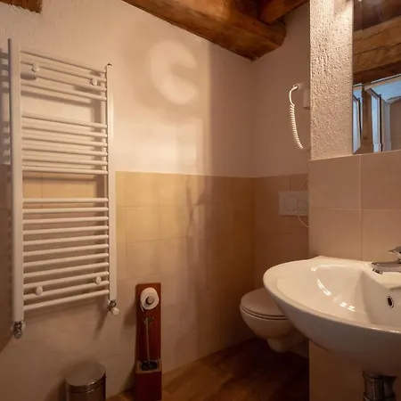 Le Vieux Noyer - Al Villaggio Di Rumiod 셍피에르