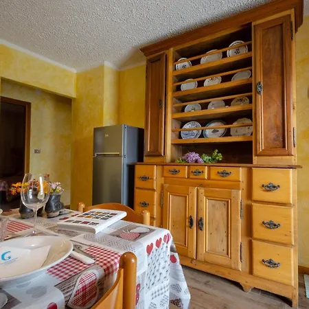 Le Vieux Noyer - Al Villaggio Di Rumiod 아파트호텔 3*