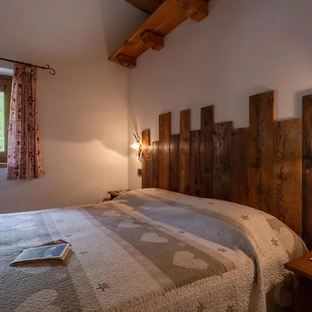 Le Vieux Noyer - Al Villaggio Di Rumiod Aparthotel *