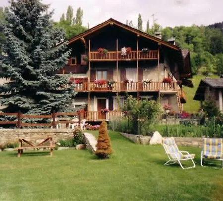 Le Vieux Noyer - Al Villaggio Di Rumiod Aparthotel *