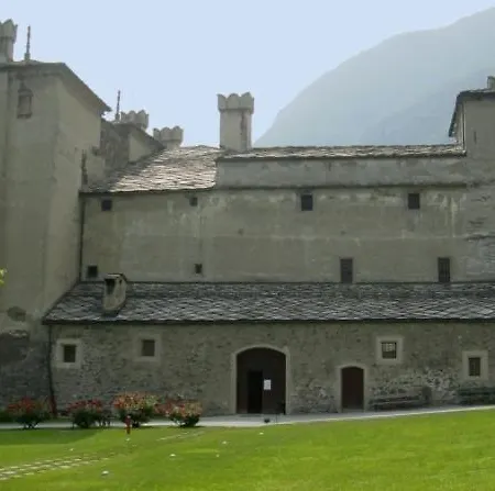 Aparthotel Le Vieux Noyer - Al Villaggio Di Rumiod *