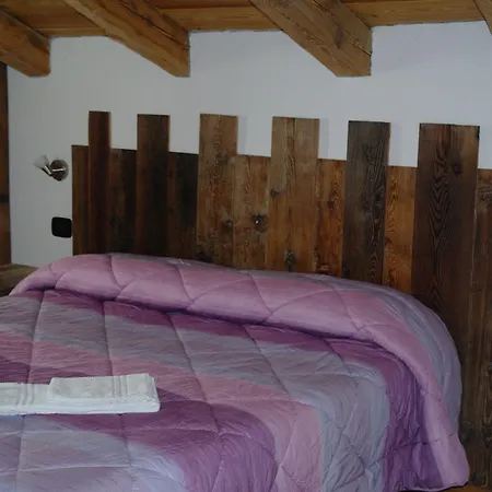 Le Vieux Noyer - Al Villaggio Di Rumiod 아파트호텔 셍피에르