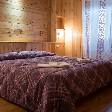 Apartmanhotel Le Vieux Noyer - Al Villaggio Di Rumiod 3*