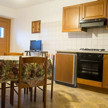 Le Vieux Noyer - Al Villaggio Di Rumiod Saint-Pierre