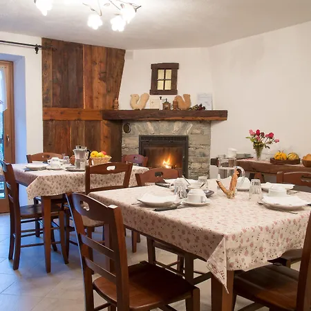 Le Vieux Noyer - Al Villaggio Di Rumiod 셍피에르