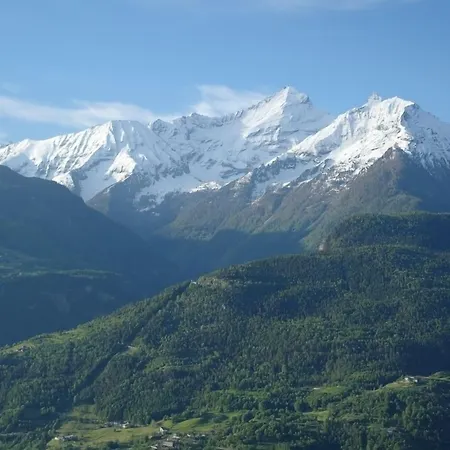 Le Vieux Noyer - Al Villaggio Di Rumiod Aparthotel 3*